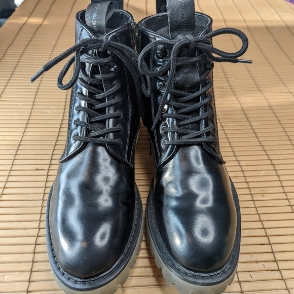 Steve Madden "Berlin" women's sz 7M boots. Black leather. Side zip and lace. Chu - Picture 2 of 11